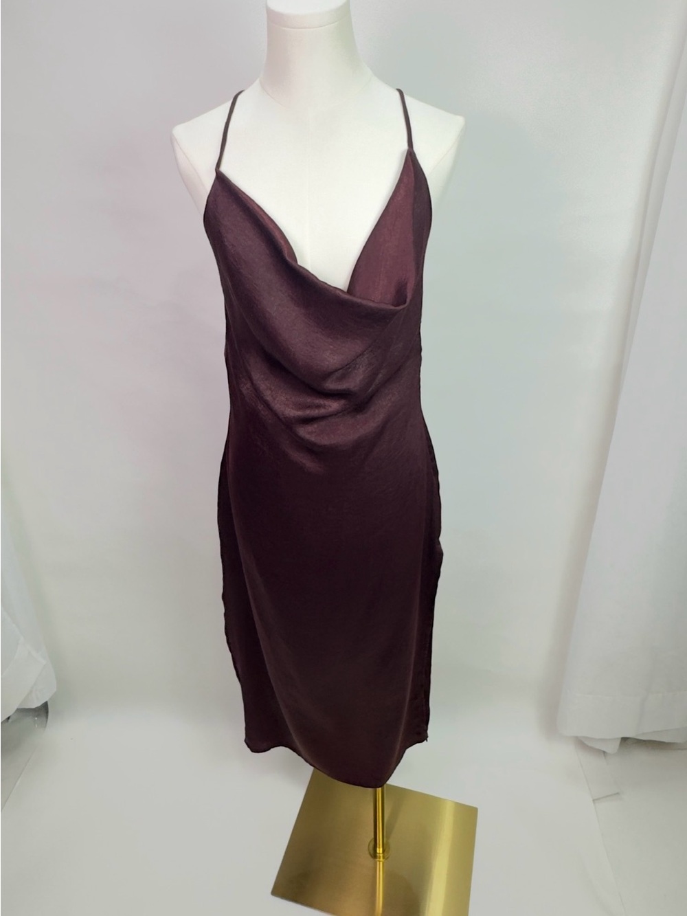 Lulu's date night slip dress | adjustable straps | Maroon burgundy plum | Large - Picture 6 of 10